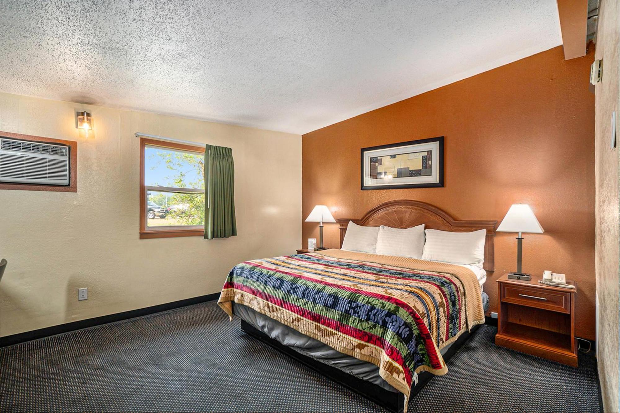 Great Lakes Inn & Suites South Haven Rum bild