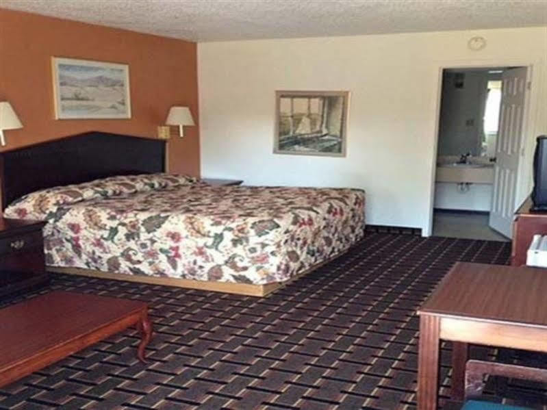 Great Lakes Inn & Suites South Haven Exteriör bild